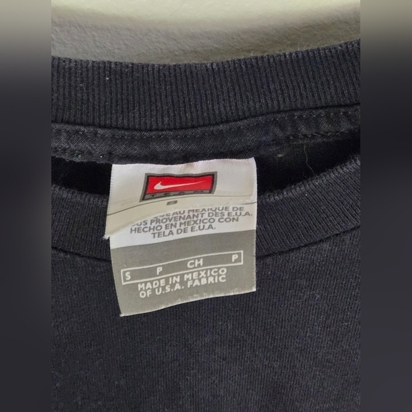 Men's Nike Cincinnati Bearcats Just Do It Graphic Shirt, Size Small - Picture 3 of 3